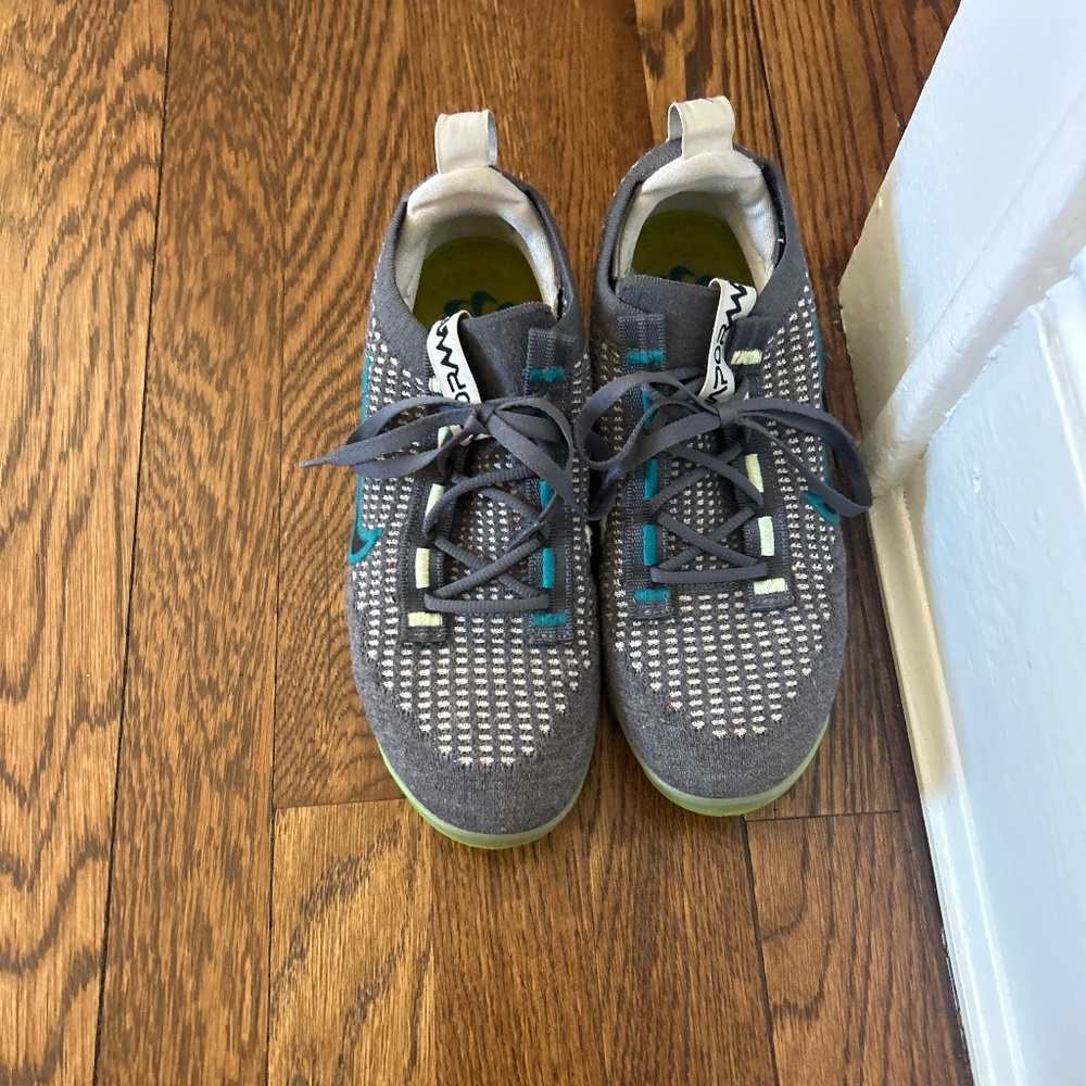 Nike Vapormax size 4.5 (women’s 6 equivalent)